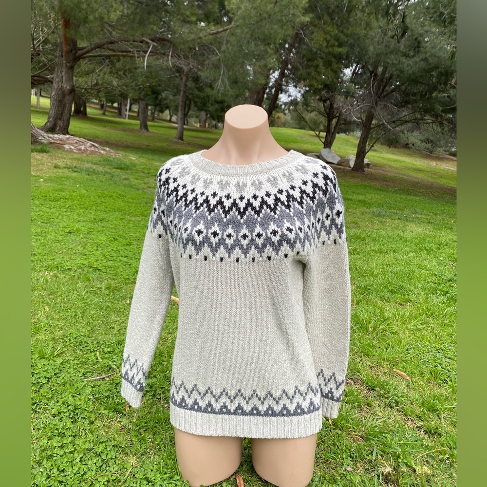 Talbot women’s small Long sleeve gray sweater